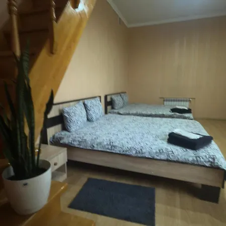 2-уровневая на 6 человек в центре * Lviv