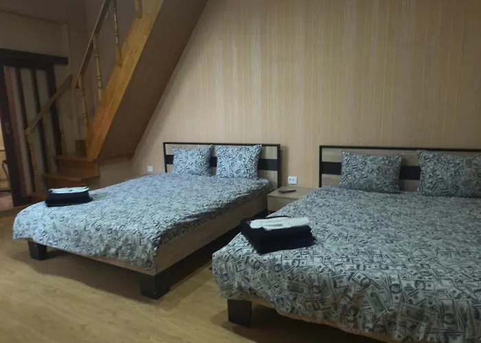 Apartmán 2-уровневая на 6 человек в центре *