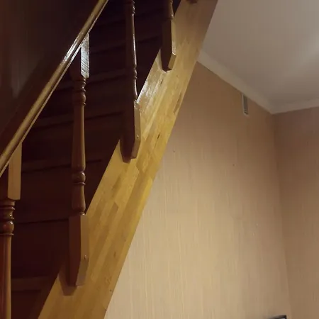 2-уровневая на 6 человек в центре *