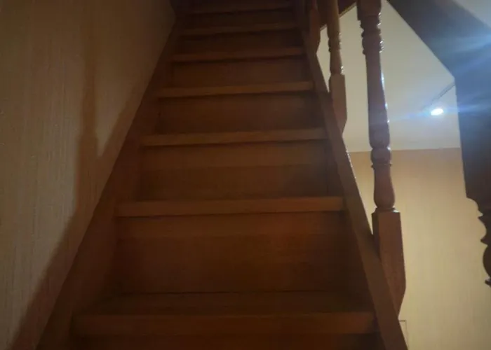 2-уровневая на 6 человек в центре